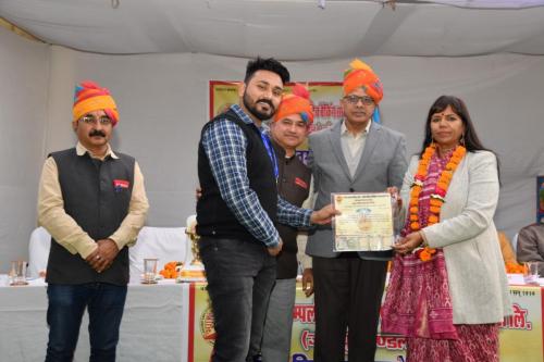Honour to Meritorious Students in presence of General Secretary-Mukesh Mathur, DRM-NWR,JODHPUR, CEO-RAILWAY BANK,JODHPUR and others honourable RAILWAY OFFICERS